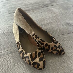 Leopard Barbette Flats Size 8.5